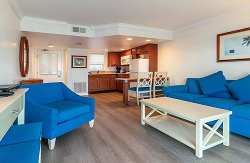Captiva Hotel | Ocean View 1BR w/ Private Balcony – Perfect Family Retreat! | Parking | Pool