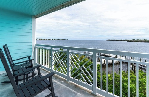 Captiva Hotel | Ocean View 1BR w/ Private Balcony – Perfect Family Retreat! | Parking | Pool