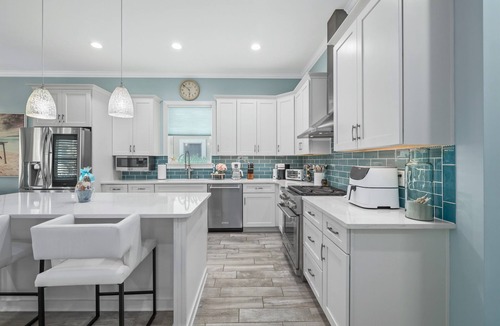 Jacksonville Beach House | Ocean View Bliss | Steps to Beach + Golf Cart