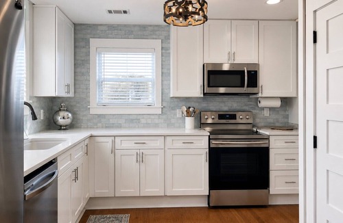 Port St. Joe Cottage | Ocean view, steps to St. Joe/Mexico Beach, screened porch, 2 LR, new kitchen