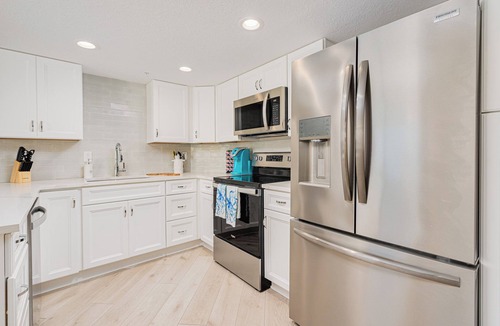 Schulte Park Condo | Ocean View-Heated Indoor/Outdoor Pool-Oceans Atrium #506