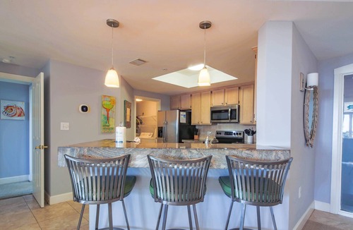 Palmetto Dunes House | Ocean Views; Community Pool, Hot Tub, Grilling Area & Boardwalk to Beach; All Rooms on One Level.