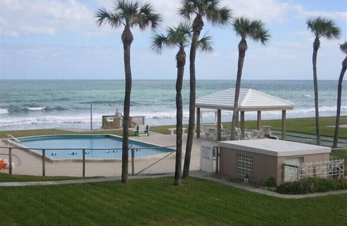 Satellite Beach Condo | Oceanfront 1 Bedroom Condo