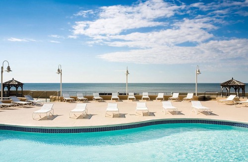 Atlantic City Apartment | Oceanfront 1BR Wall of Views