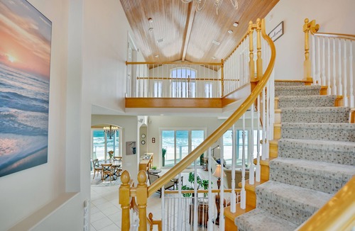 South Ponte Vedra Beach House | Oceanfront! 2 Primary Suites - Secluded Beach - St. Augustine Nights of Lights!