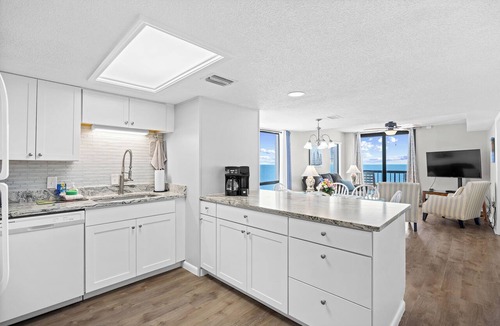 Windy Hill Condo | Oceanfront 4bed/3bath-Sleep 10-Pools-Free Parking-WIFI-Oceanfront Balcony