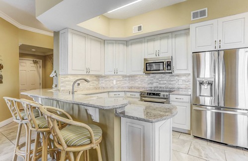 Amelia City Condo | Oceanfront 5th-floor condo with balcony, gorgeous views & pool access