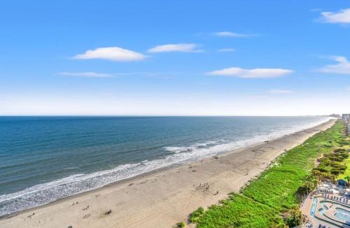 Crescent Beach Apartment | Oceanfront Bay Watch 1BR with Resort Amenities 1707