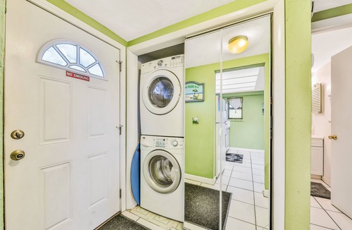 Jacksonville Beach Condo | Oceanfront Condo with Shared Pool, Ocean View, High-Speed WiFi, and Central AC!