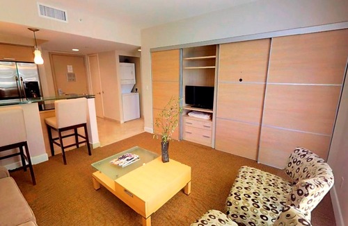 Sunny Isles Beach Condo | Oceanfront Condominium with Breathtaking Views and Beach Access