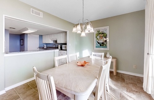 Fernandina Beach Condo | Oceanfront condo with large balcony, pool, central AC & views