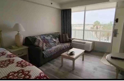 Ortona Park Apartment | Oceanfront Condo at Daytona Beach Resort