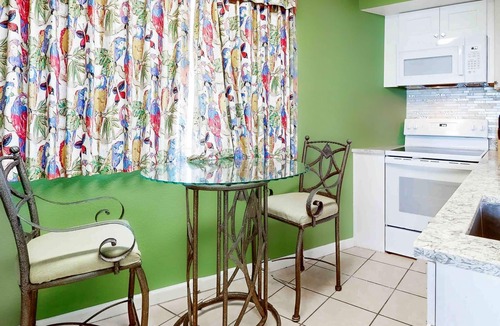 Lenox Park Condo | Oceanfront condo with views, beach access, pool, hot tub, game room & gym