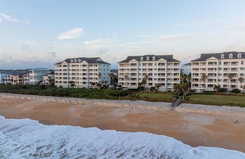 Palm Coast House | Oceanfront Condo with Resort Pools