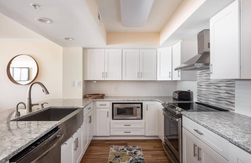 Folly Beach Condo | Oceanfront Escape | Pool & Balcony Overlooking Folly Pier
