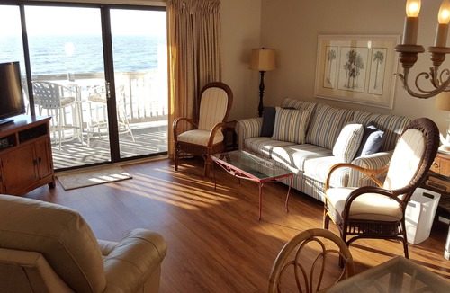Garden City Condo | Oceanfront, Family Location, Minutes from Myrtle Beach - Book Now For Summer!