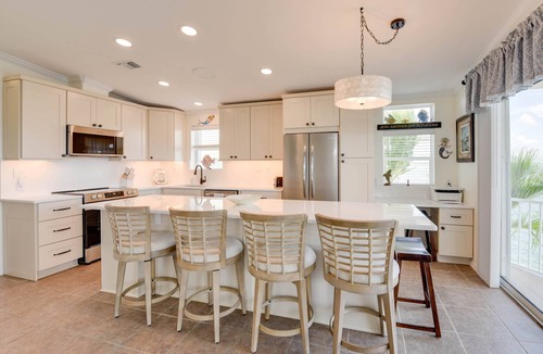 Cutthroat Harbor Estates House | Oceanfront, Heated Pool, Boat Dock, Upscale #214