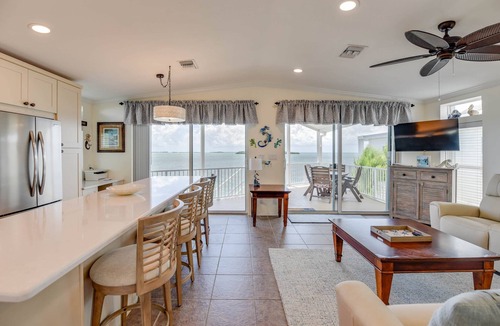 Cutthroat Harbor Estates House | Oceanfront, Heated Pool, Boat Dock, Upscale #214