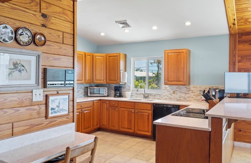 Cutthroat Harbor Estates House | Oceanfront Home w/Dock, Kayak & Beach Area