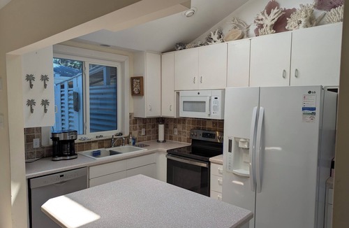 Bahama Beach House | Oceanfront! Inquire about reduced rate for beachside only.