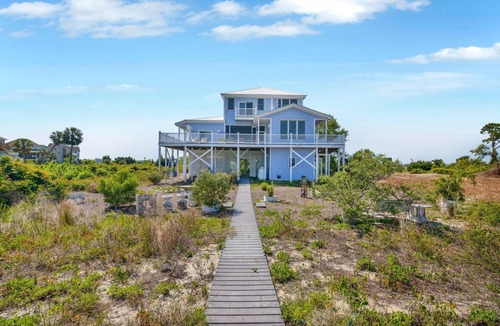 Beachwalk House | Oceanfront Newly Appointed Home, You will Love "Naut Too Shabby"