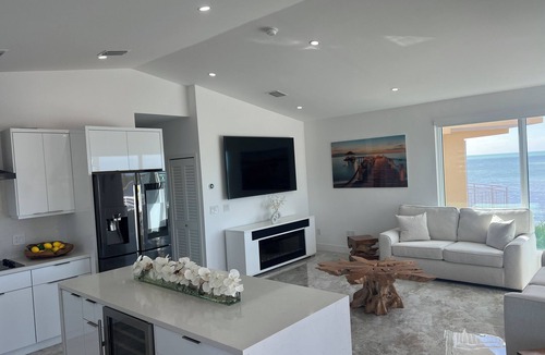 Marathon House | Oceanfront Oasis 3-bedroom house on private Island. Marathon FL