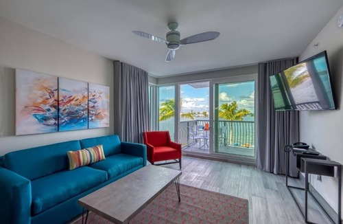 Treasure Island Hotel | Oceanfront Paradise - Steps from Miami's Glam South Beach