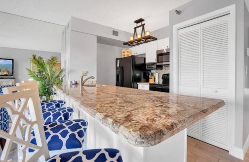 Tavernier Apartment | Oceanfront Paradise Awaits You