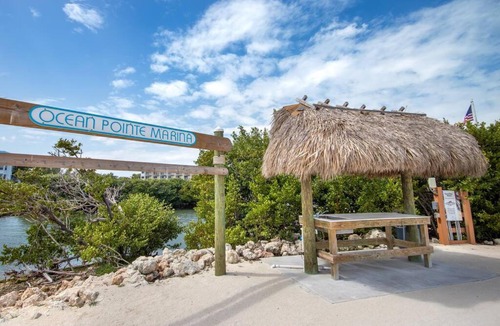 Tavernier Apartment | Oceanfront Paradise Awaits You