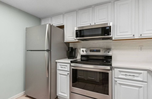 Amelia City Condo | Oceanfront | Pool View | Gorgeously Furnished 3rd Floor Amelia Surf and Racquet Condo