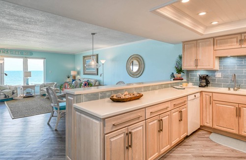 Crescent Beach Condo | OCEANFRONT, Pool, Elevator, SPECTACULAR SUNRISE over Ocean & Intracoastal! $300 in Free Tickets!