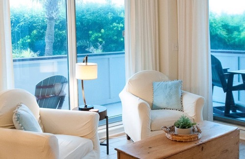 West Beach Village Villa | Oceanfront Premium Villa, 2BD/2BA master suites, Pool access, Resort Privileges