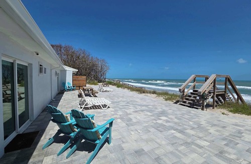 Melbourne Beach Apartment | Oceanfront Studio with Sunrise Views & Beach Access