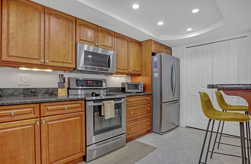 Indian Harbour Beach Condo | Oceanfront 2BR 2BA Condo Indian Harbour Beach Coastal Charm, #403