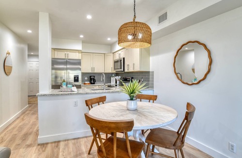 Surfcrest Village Condo | Oceanfront, Pool and Ocean Views, Complete Remodel, 2 Balconies, 2 Masters! $300 in Free Tickets!