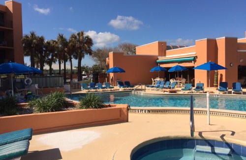 Indian Harbour Beach Apartment | Oceanique Resort
