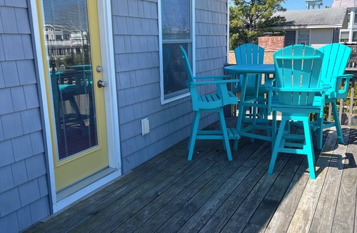 Barnegat Light House | Oceanside Barnegat Light Beach House 3Br/1Ba. Walk to Beach