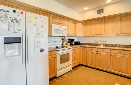 Independence Square Condo | Oceanside Condominium 205- Stunning beach front Condo!