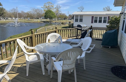 Garden City Cottage | Oceanside Village East Lake Waterfront Cottage