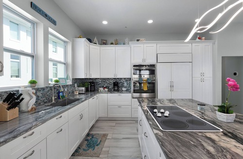 Fort Myers Beach House | October still has openings! Walk to everything! Large private pool! Tiki Bar!