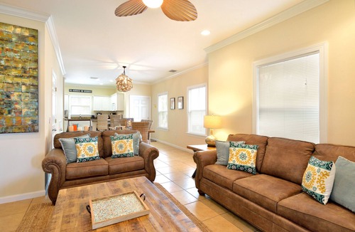Key West House | OFF CALL ~ Rustic, Nautical Decor With King Primary Suite & Heated Pool!