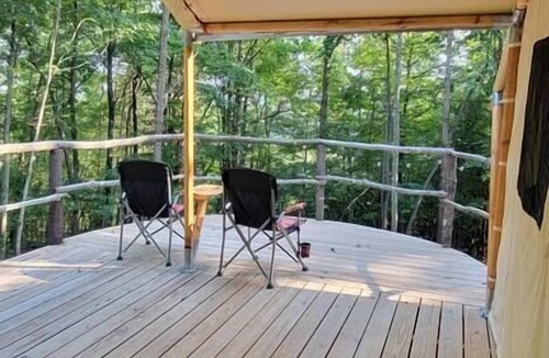 Lenoir RV Rental | Off-Grid Glamping Retreat | 180 Private Acres