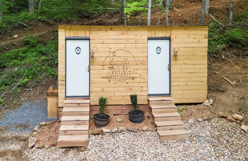 Hartford Cabin | Off-Grid Mini A-Frame in Hartford, TN- Cabin Q