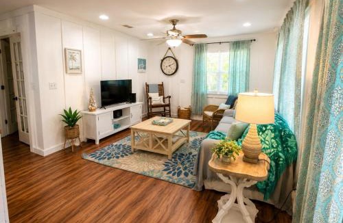 Truckland House | Offshore Oasis Cottage