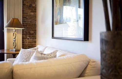 Brunswick Apartment | Oglethorpe Loft - Charming and warm