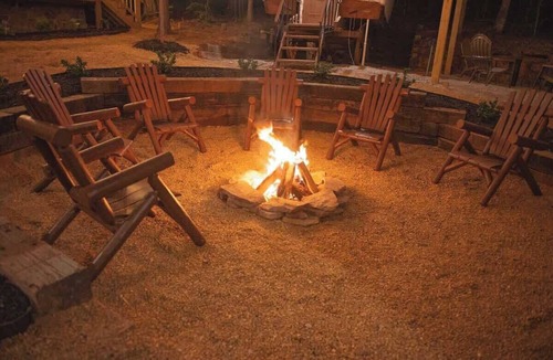 Benton House | Old Copper luxury glamping wagon by the Ocoee