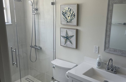 Redevelopment Area Condo | Old Naples, Snowbirds Getaway