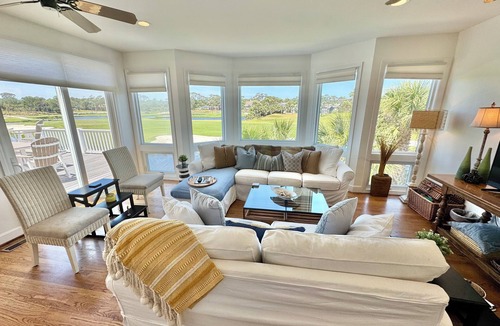 Saint Helena Island House | On Lagoon & Golf course! Tons of Wildlife & Amazing views of Fairways 1, 2, 8, 9