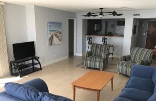 Daytona Beach Condo | ON THE BEACH SPACIOUS 2 BEDROOM CONDO WITH OCEAN FRONT VIEW ON DAYTONA BEACH!!!