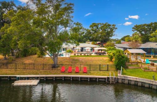 Largo House | On the Creek Waterfront Heated Pool Game Room Clearwater Florida